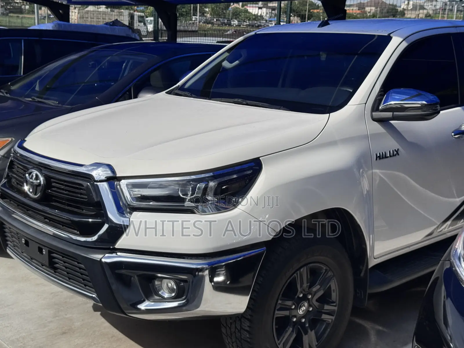 Toyota Hilux Revo Double Cab Petrol 2.7 RWD 2022 White