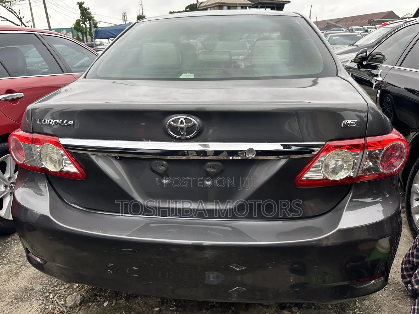 Toyota Corolla LE 4dr Sedan (1.8L 4cyl 4A) 2013 Gray