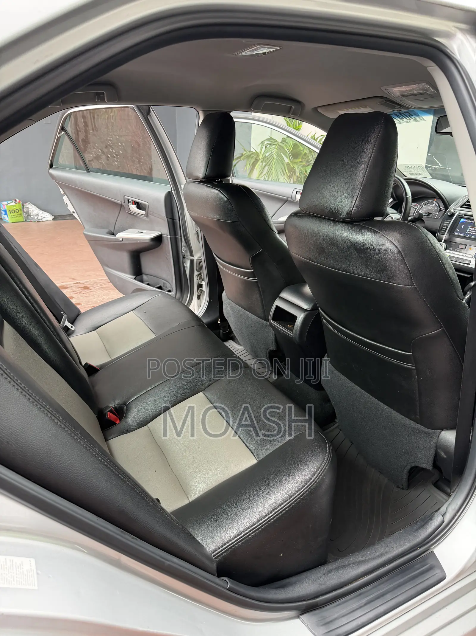 Toyota Camry SE Sport 4dr Sedan (2.5L 4cyl 6A) 2014 Silver