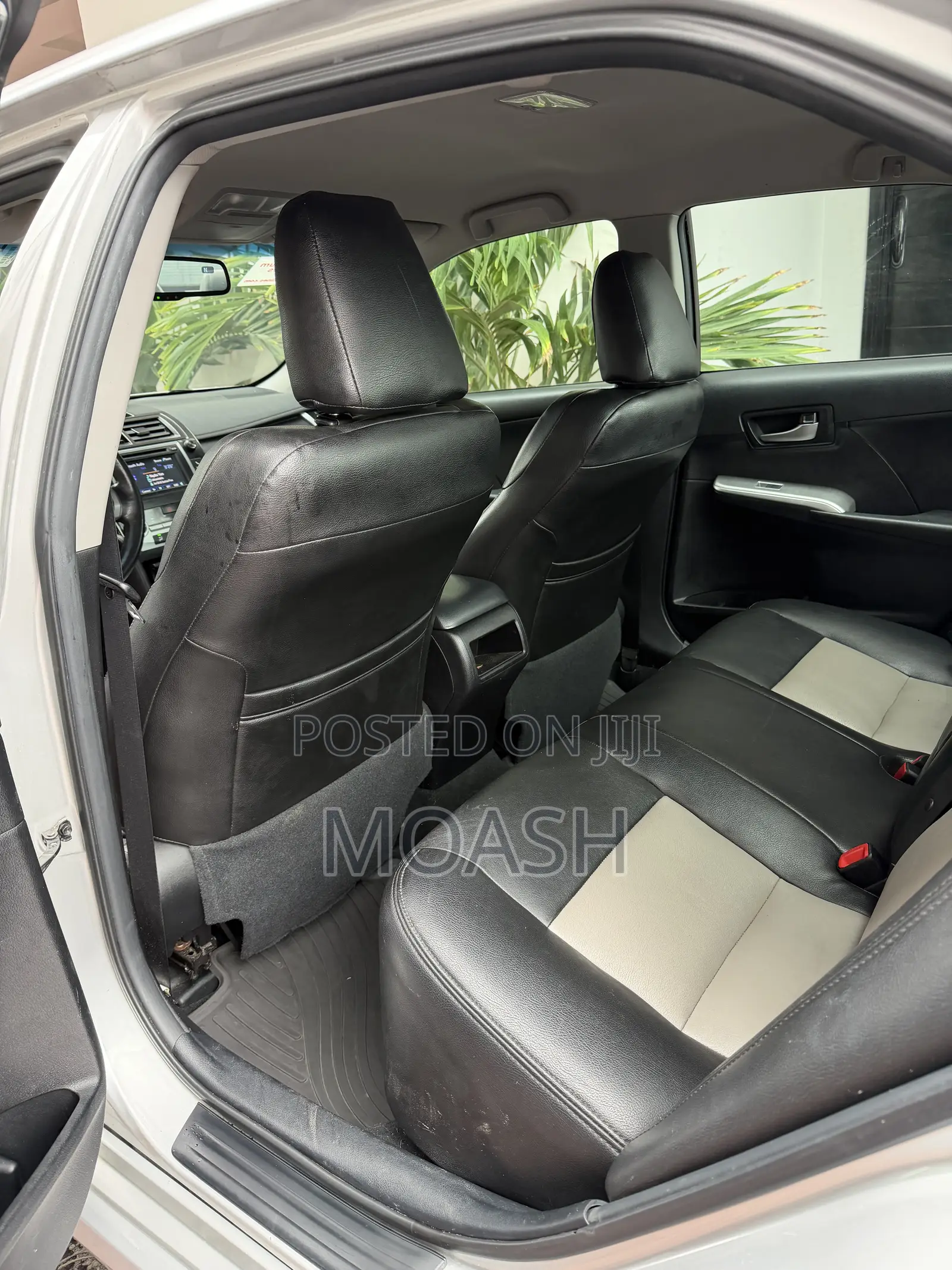 Toyota Camry SE Sport 4dr Sedan (2.5L 4cyl 6A) 2014 Silver