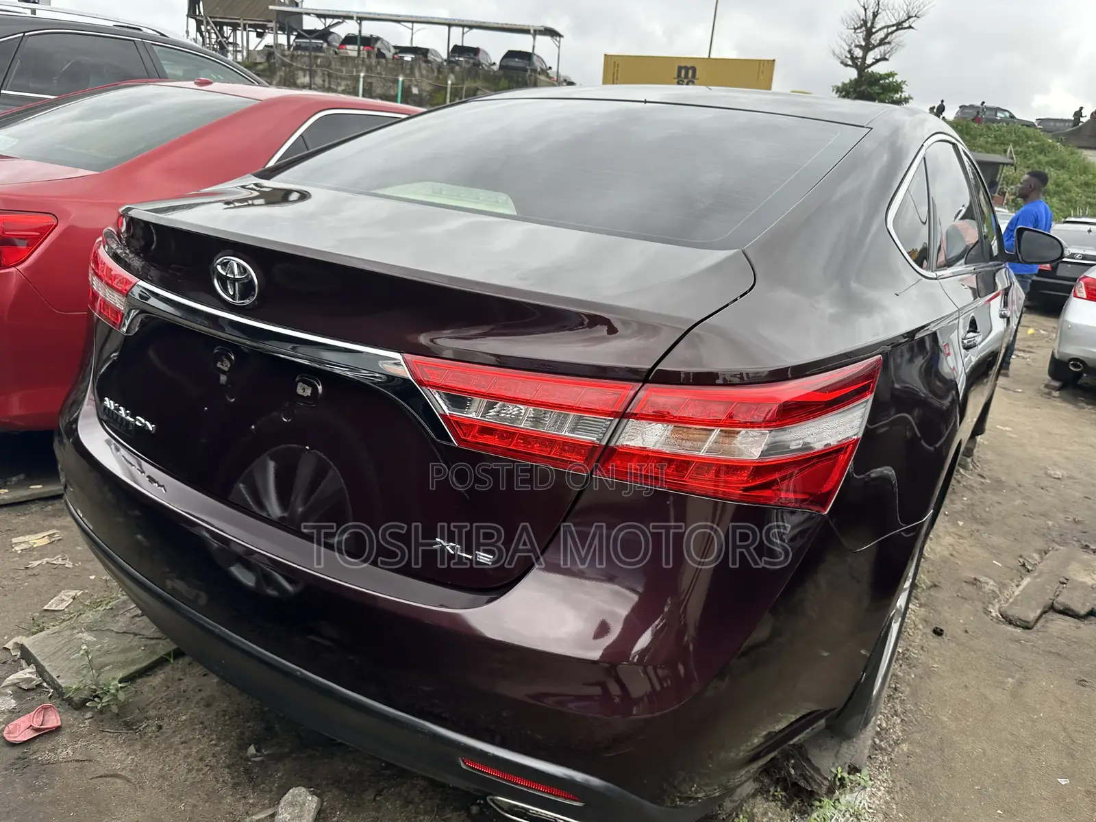 Toyota Avalon Limited 4dr Sedan (3.5L 6cyl 6A) 2014 Red