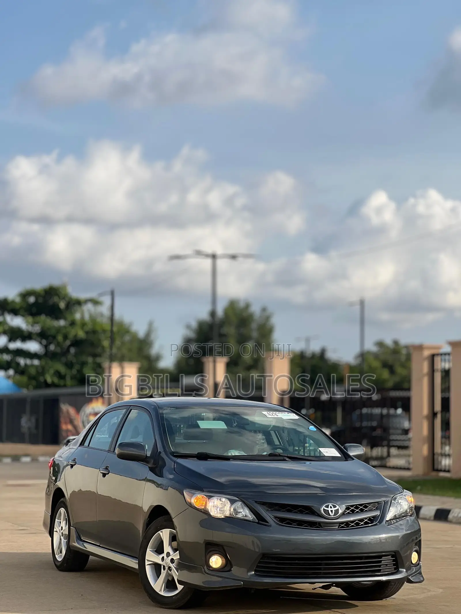 Toyota Corolla S 4dr Sedan (1.8L 4cyl 4A) 2013 Gray