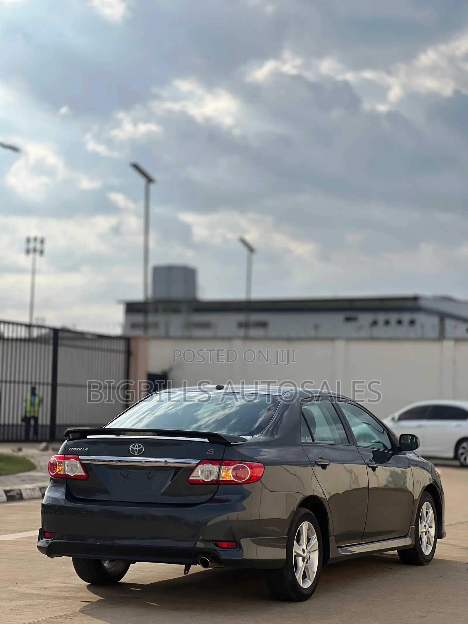 Toyota Corolla S 4dr Sedan (1.8L 4cyl 4A) 2013 Gray