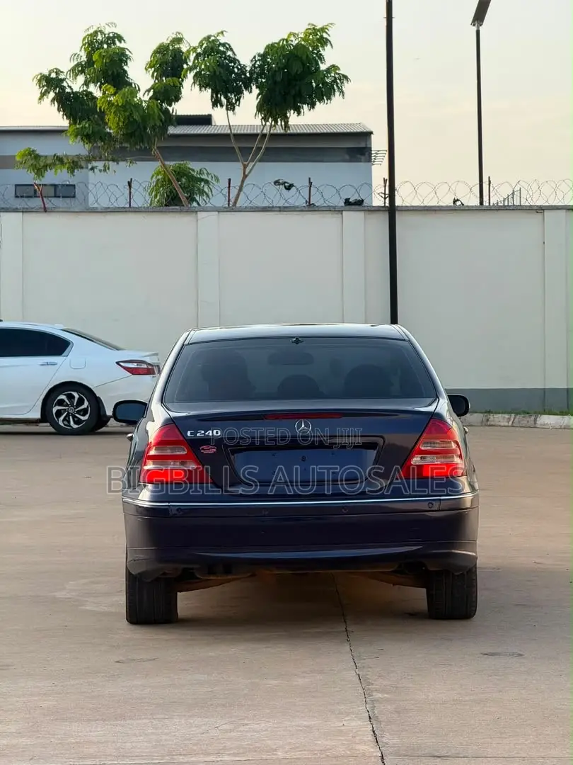 Mercedes-Benz C230 2007 Blue