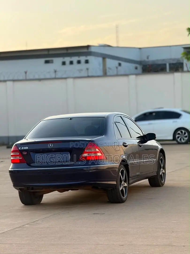 Mercedes-Benz C230 2007 Blue