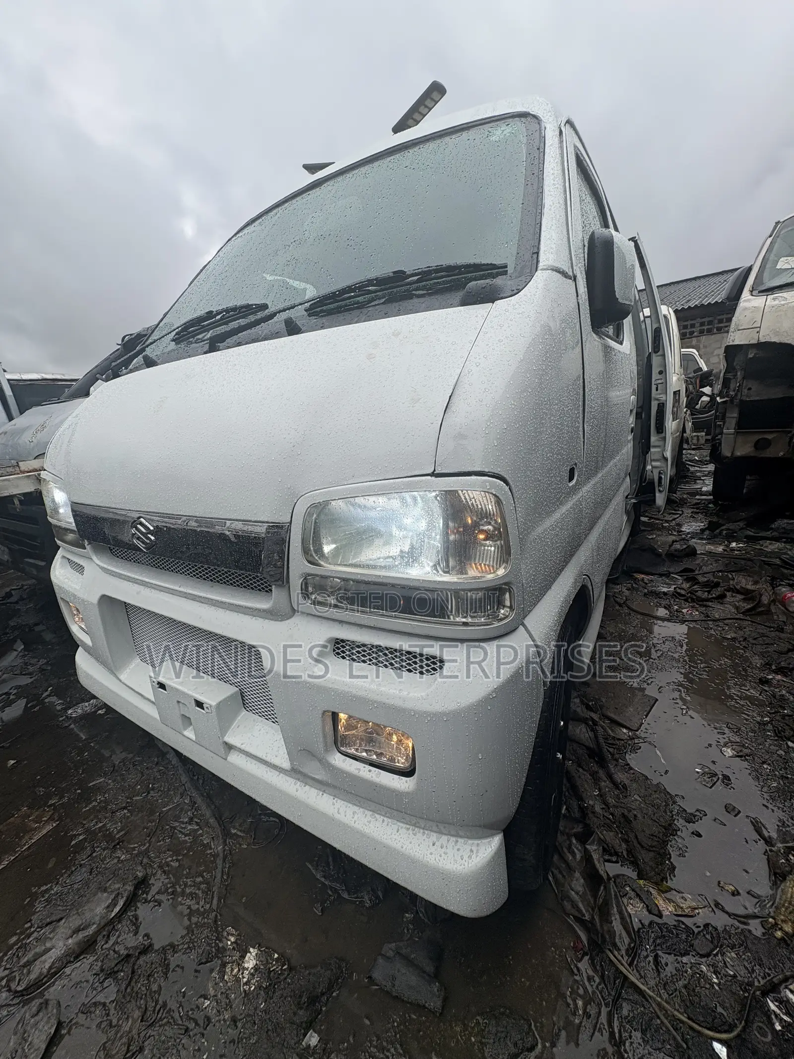 Suzuki Every 2009 White
