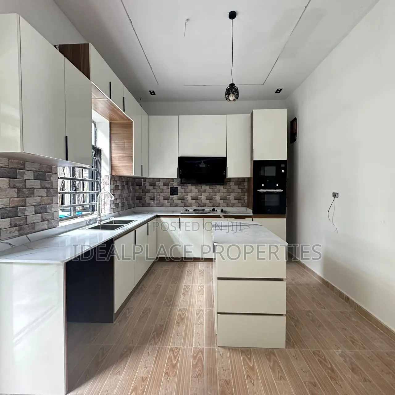 4bdrm Duplex in Sangotedo for sale