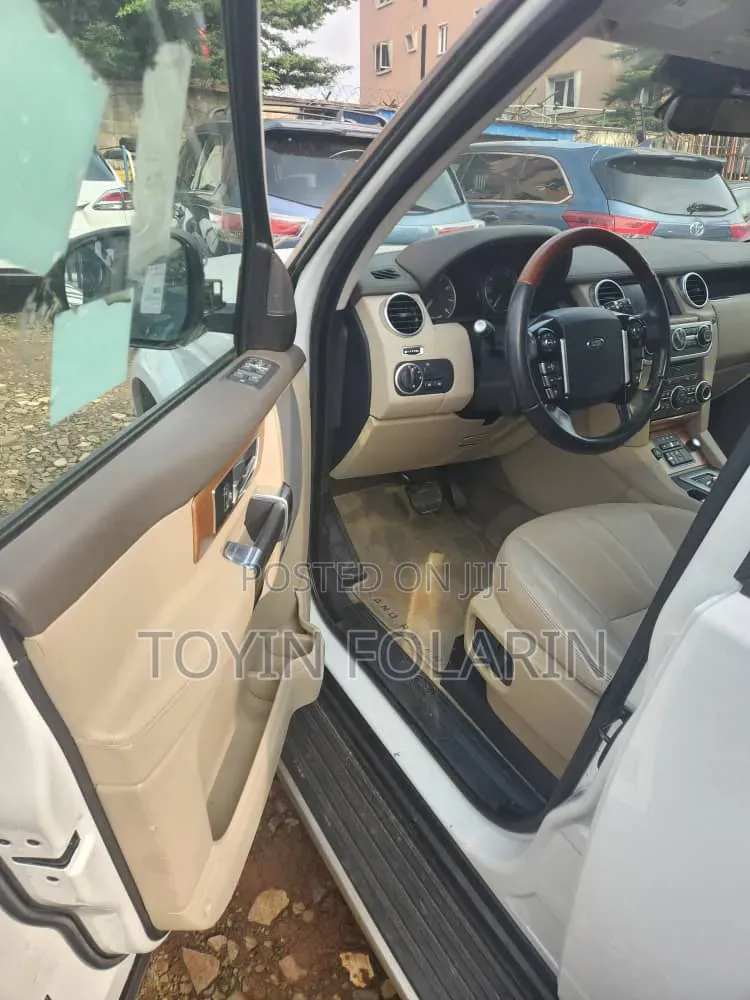 Land Rover Lr4 4dr SUV 4WD (3.0L 6cyl S/C 8A) 2014 White
