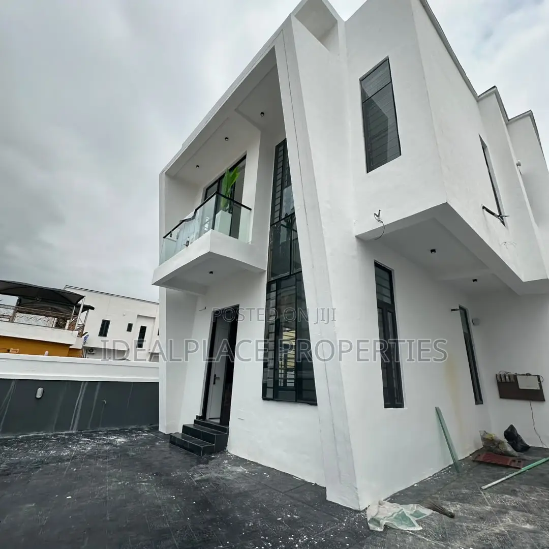 5bdrm Duplex in Sangotedo for sale
