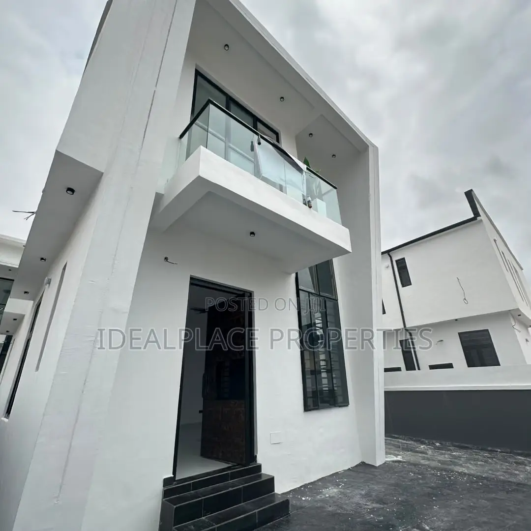 5bdrm Duplex in Sangotedo for sale