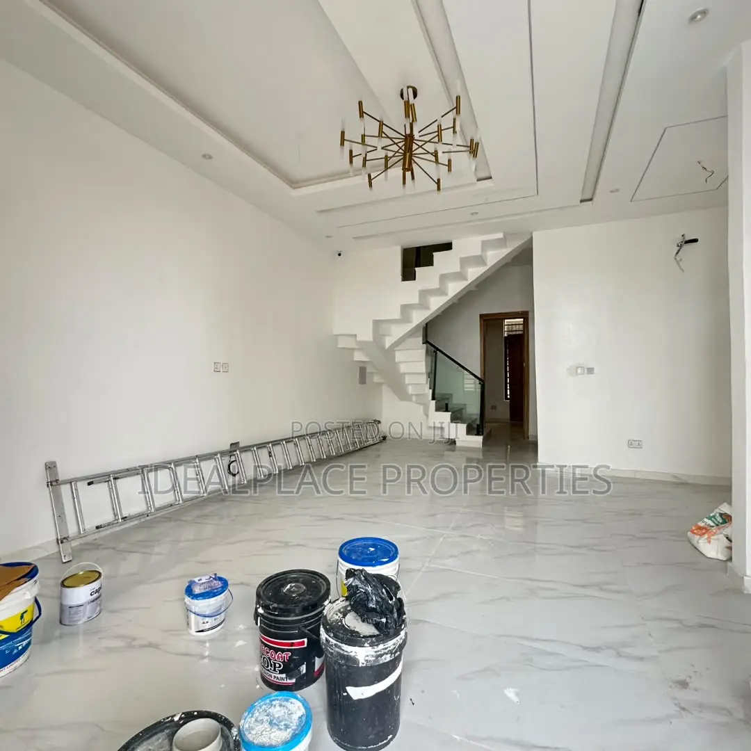 4bdrm Duplex in Sangotedo for sale
