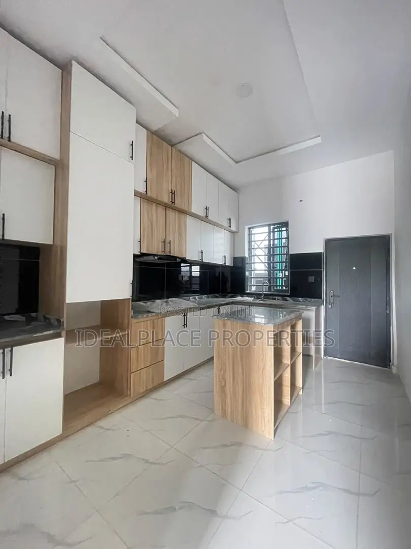 4bdrm Duplex in Ajah for sale