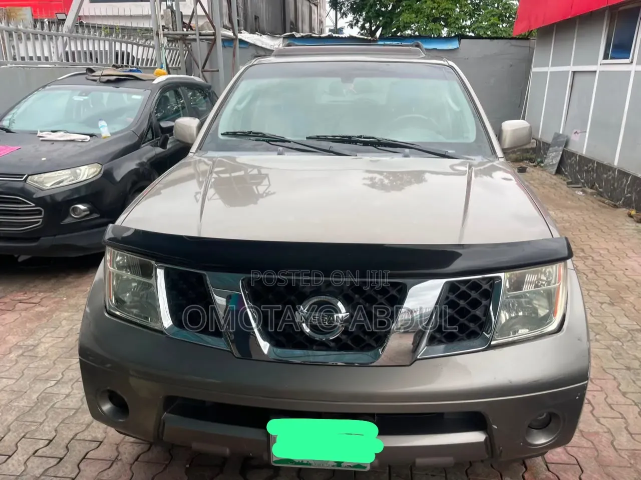 Nissan Pathfinder LE 2005 Gray
