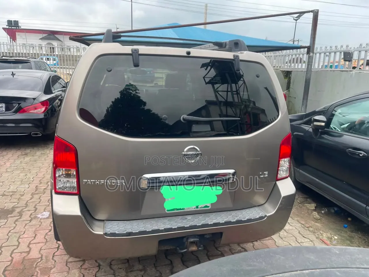 Nissan Pathfinder LE 2005 Gray