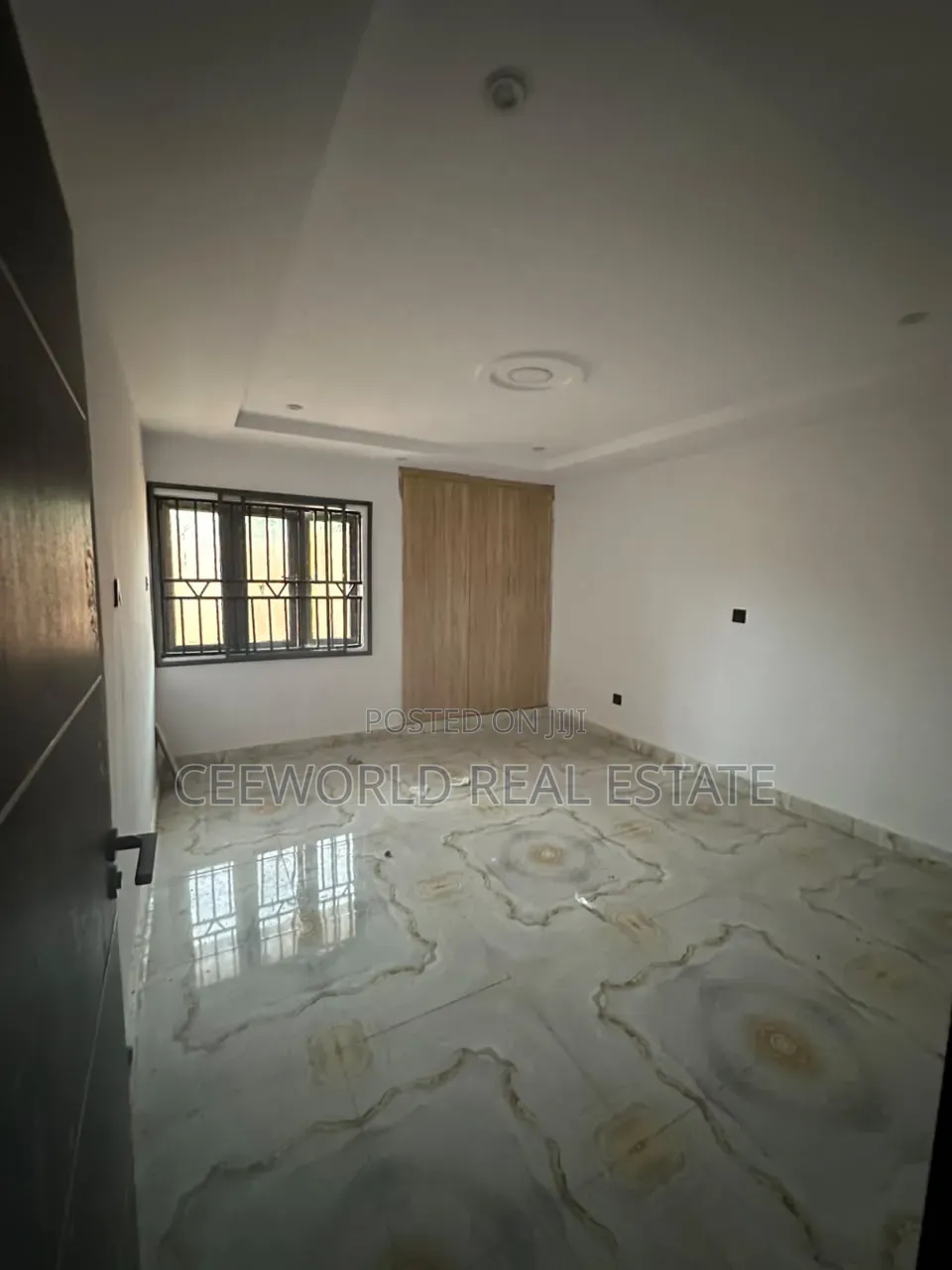 3bdrm Apartment in Iyaganku Gra, Iyanganku for rent