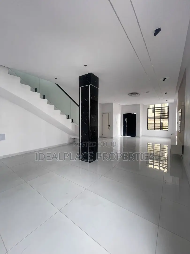 3bdrm Duplex in Sangotedo for sale