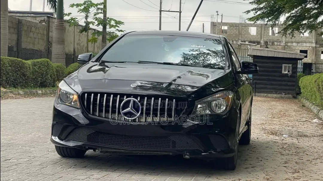 Mercedes-Benz C250 2016 Black