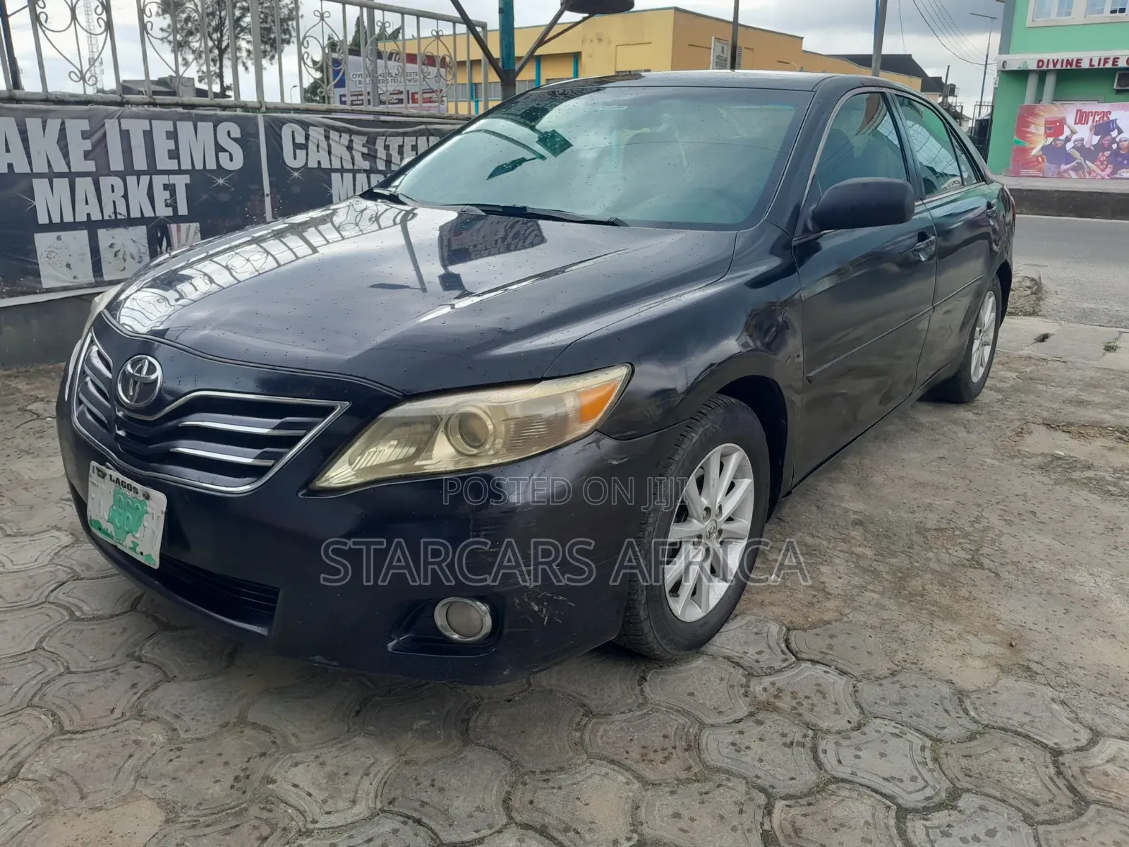Toyota Camry XLE V6 4dr Sedan (3.5L 6cyl 6AM) 2010 Black