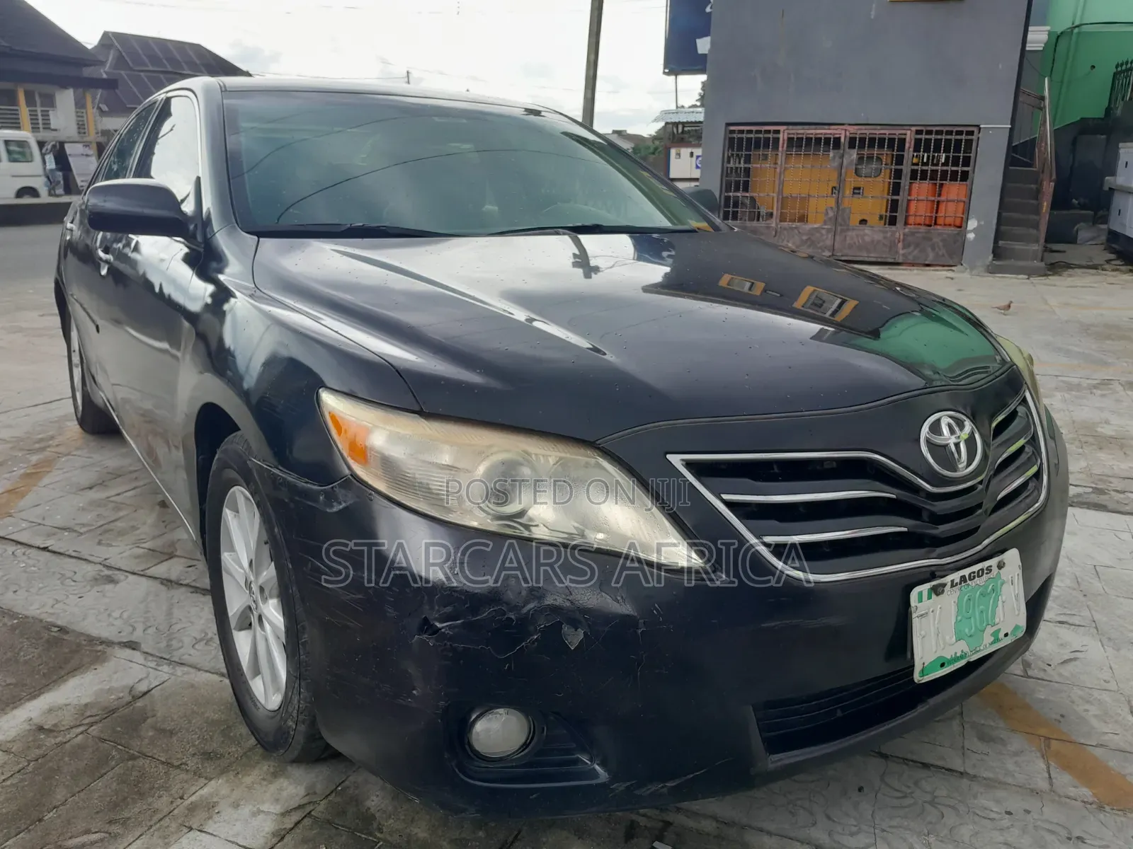 Toyota Camry XLE V6 4dr Sedan (3.5L 6cyl 6AM) 2010 Black