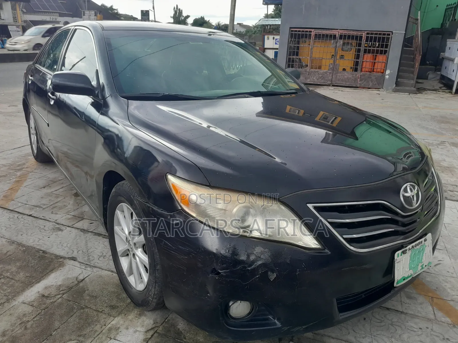 Toyota Camry XLE V6 4dr Sedan (3.5L 6cyl 6AM) 2010 Black