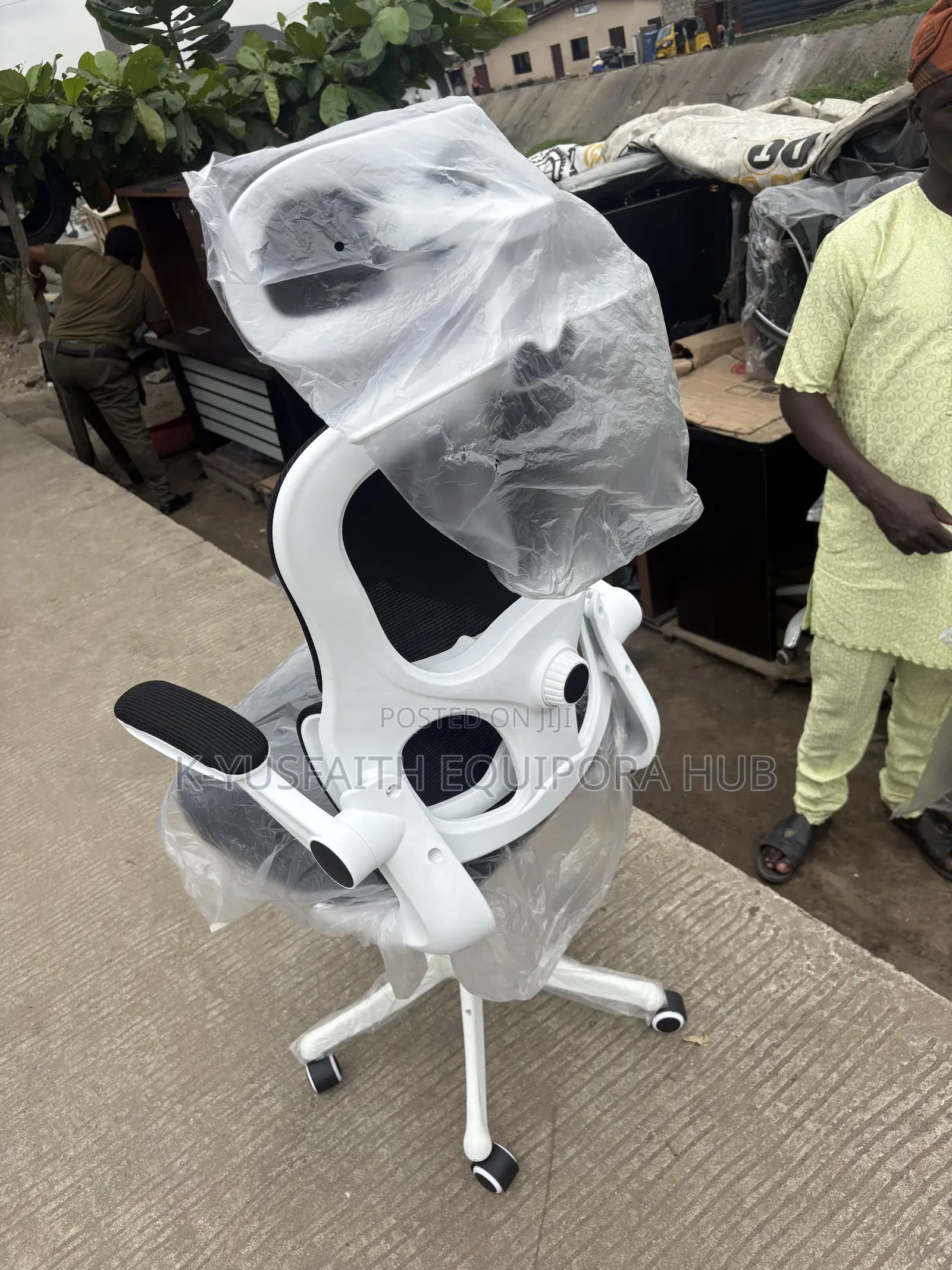 Offi E Chair