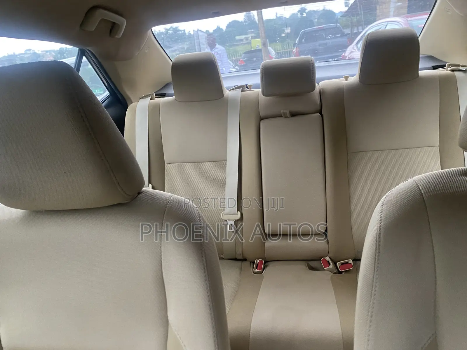 Toyota Corolla LE Eco (1.8L 4cyl 2A) 2019 Gold