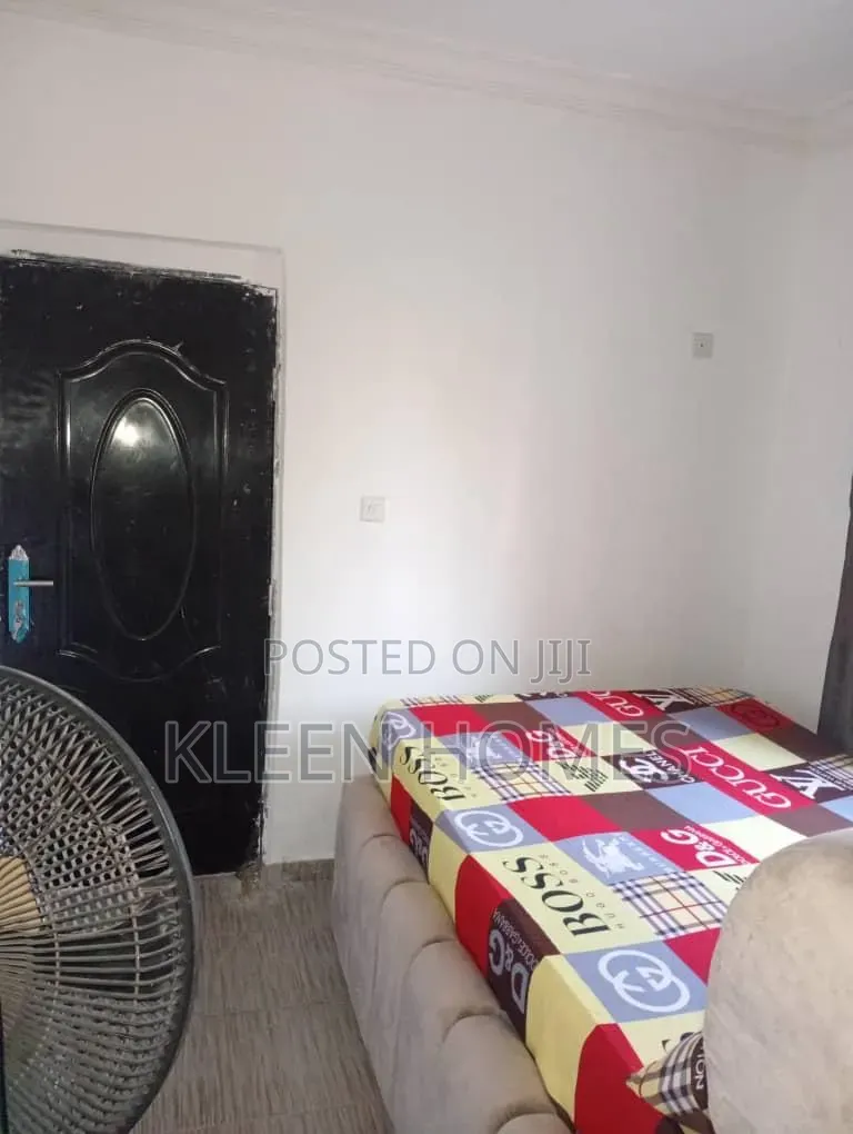 A Room Self Contain for Short Let