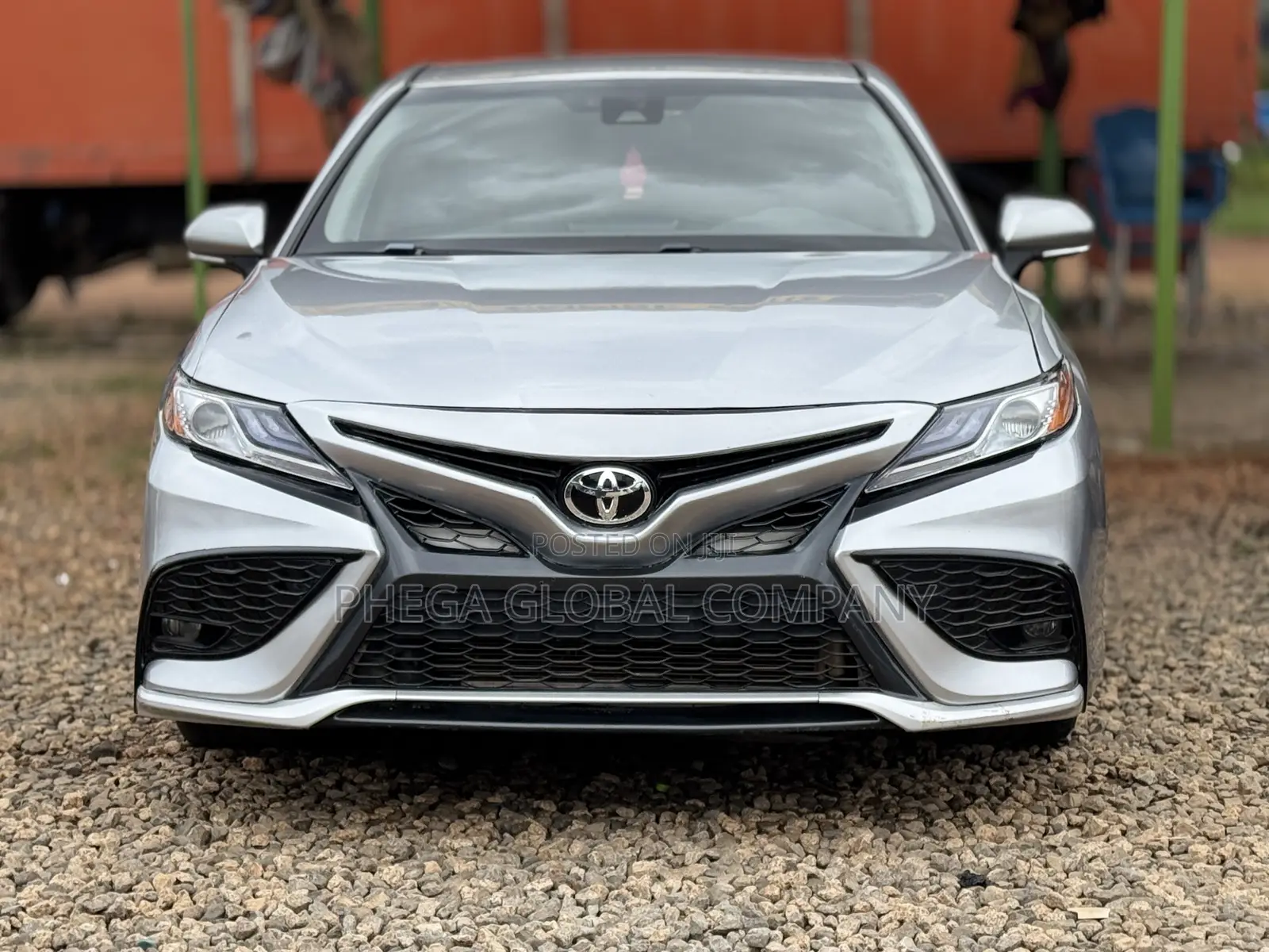 Toyota Camry SE 2023 Silver