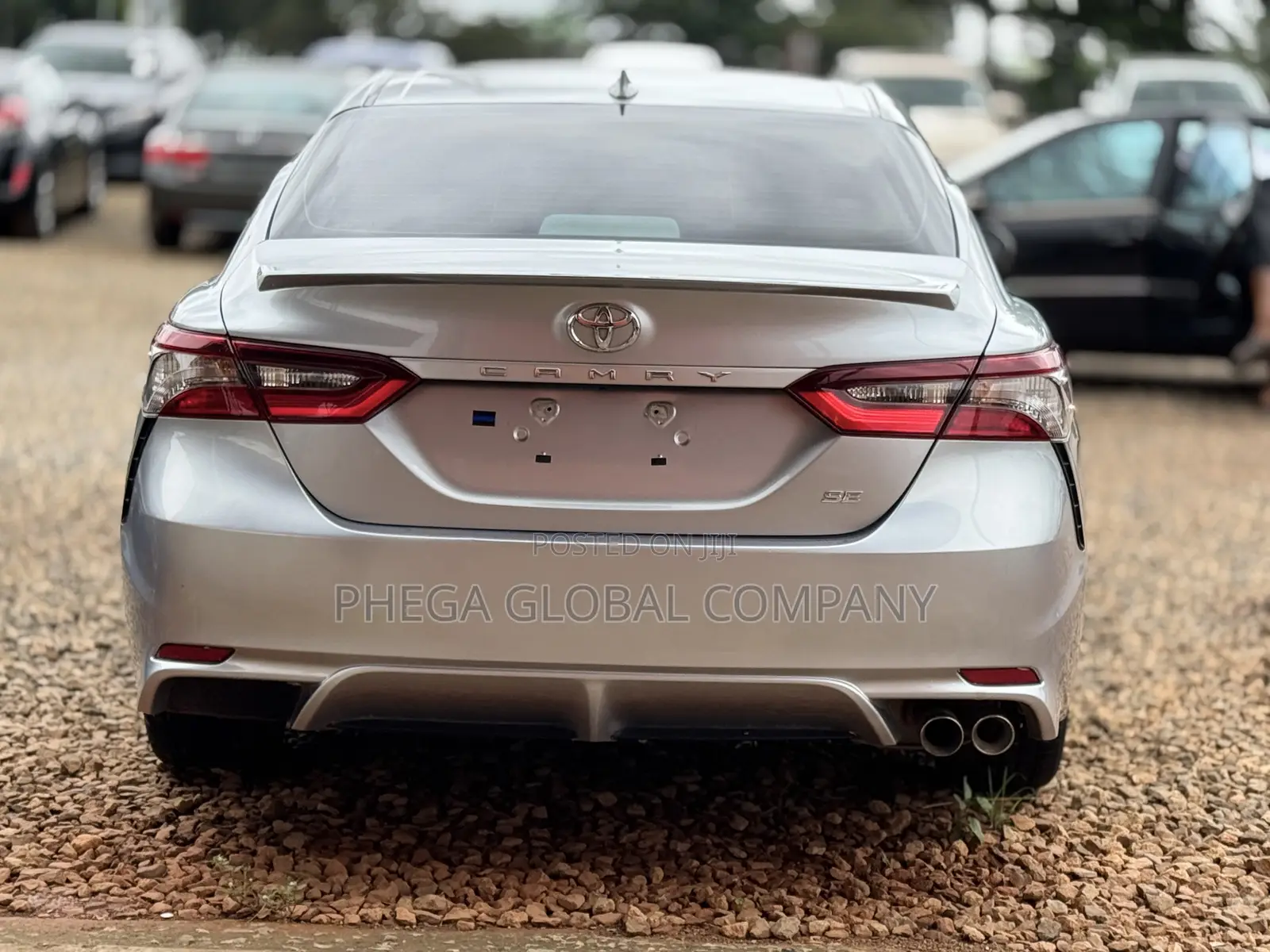 Toyota Camry SE 2023 Silver