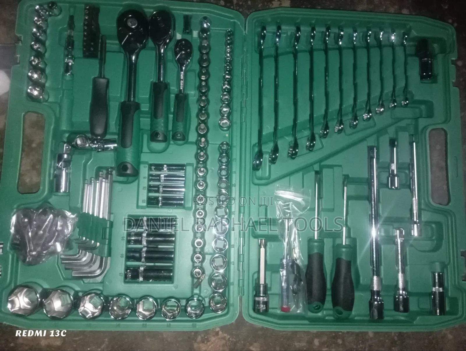 Complete Socket Tool Set With Ratchet Handle - Mechanic Tools