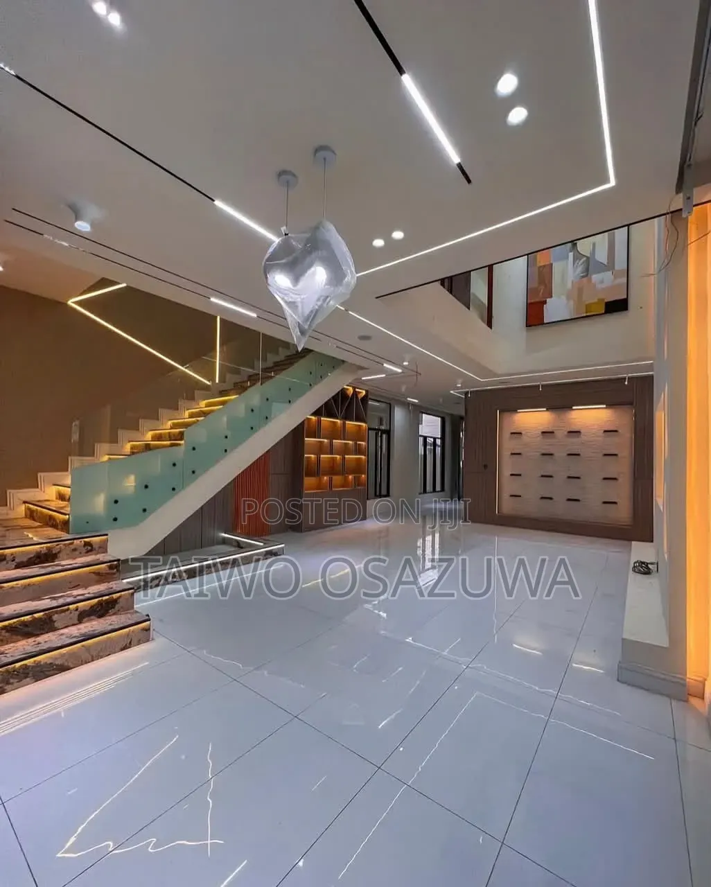 5bdrm Duplex in 600, Chevron for sale