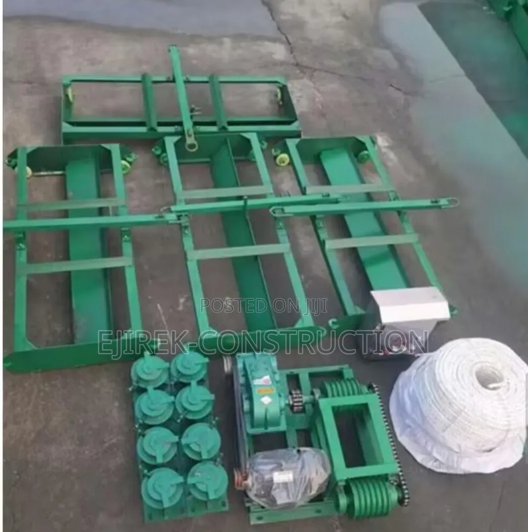 Manure Remover With Scraper ( 2.17m by 75cm by 23cm)