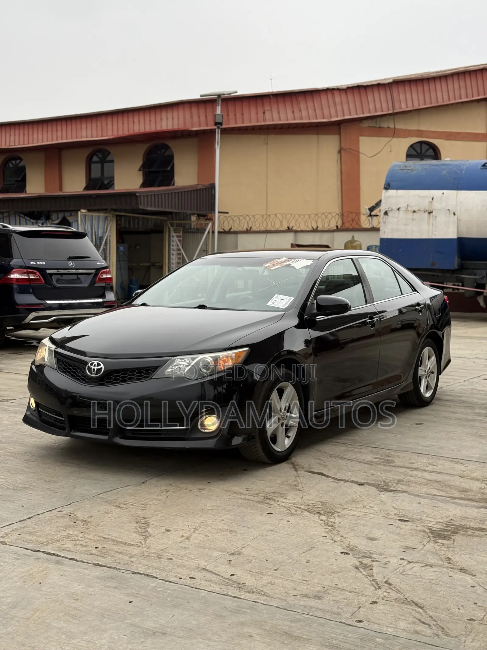Toyota Camry SE 4dr Sedan (2.5L 4cyl 6A) 2014 Black