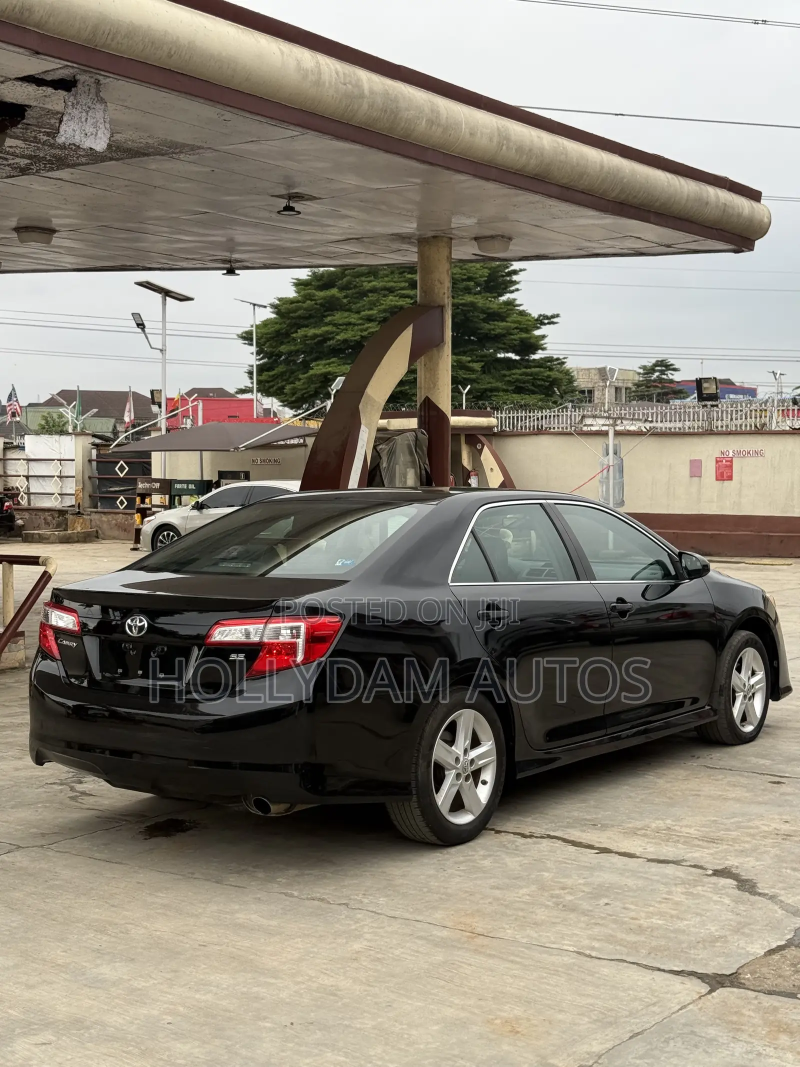 Toyota Camry SE 4dr Sedan (2.5L 4cyl 6A) 2014 Black