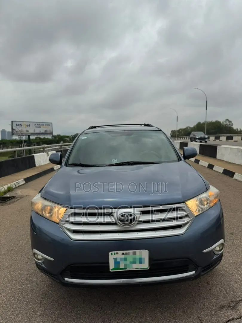 Toyota Highlander 2012 Blue