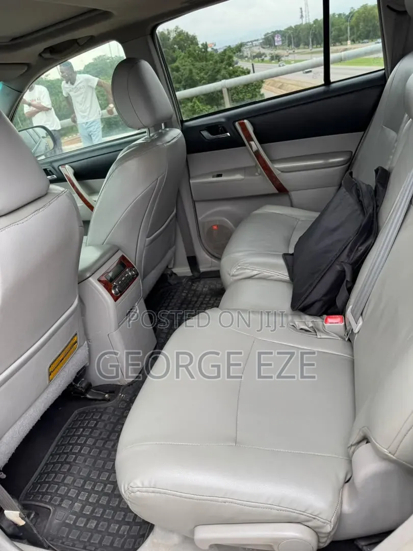 Toyota Highlander 2012 Blue