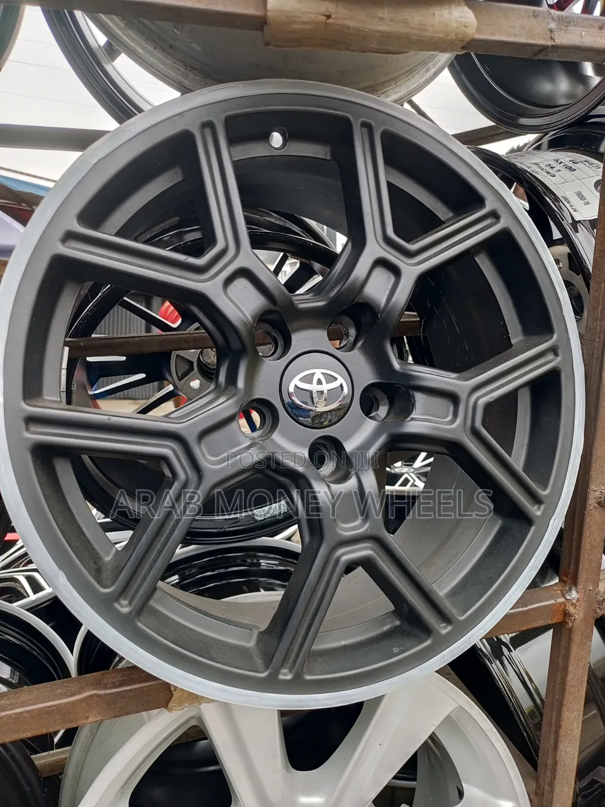 17 Rim Pure Black for Camry , Lexus ,Honda' Cars