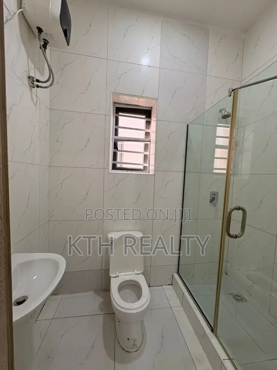 3bdrm Duplex in Dpk District Estate, Lekki Phase 2 for sale