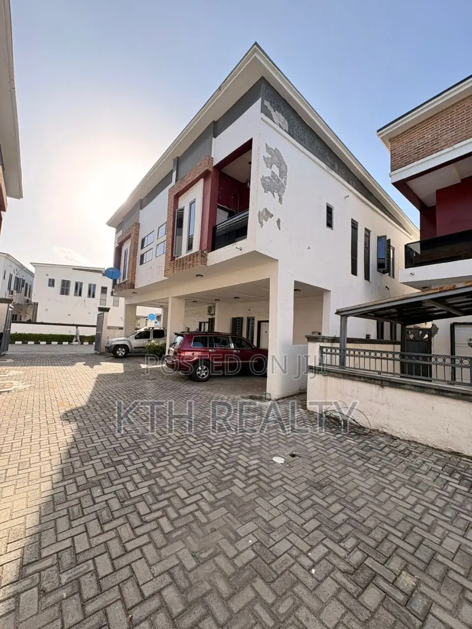 3bdrm Duplex in Dpk District Estate, Lekki Phase 2 for sale