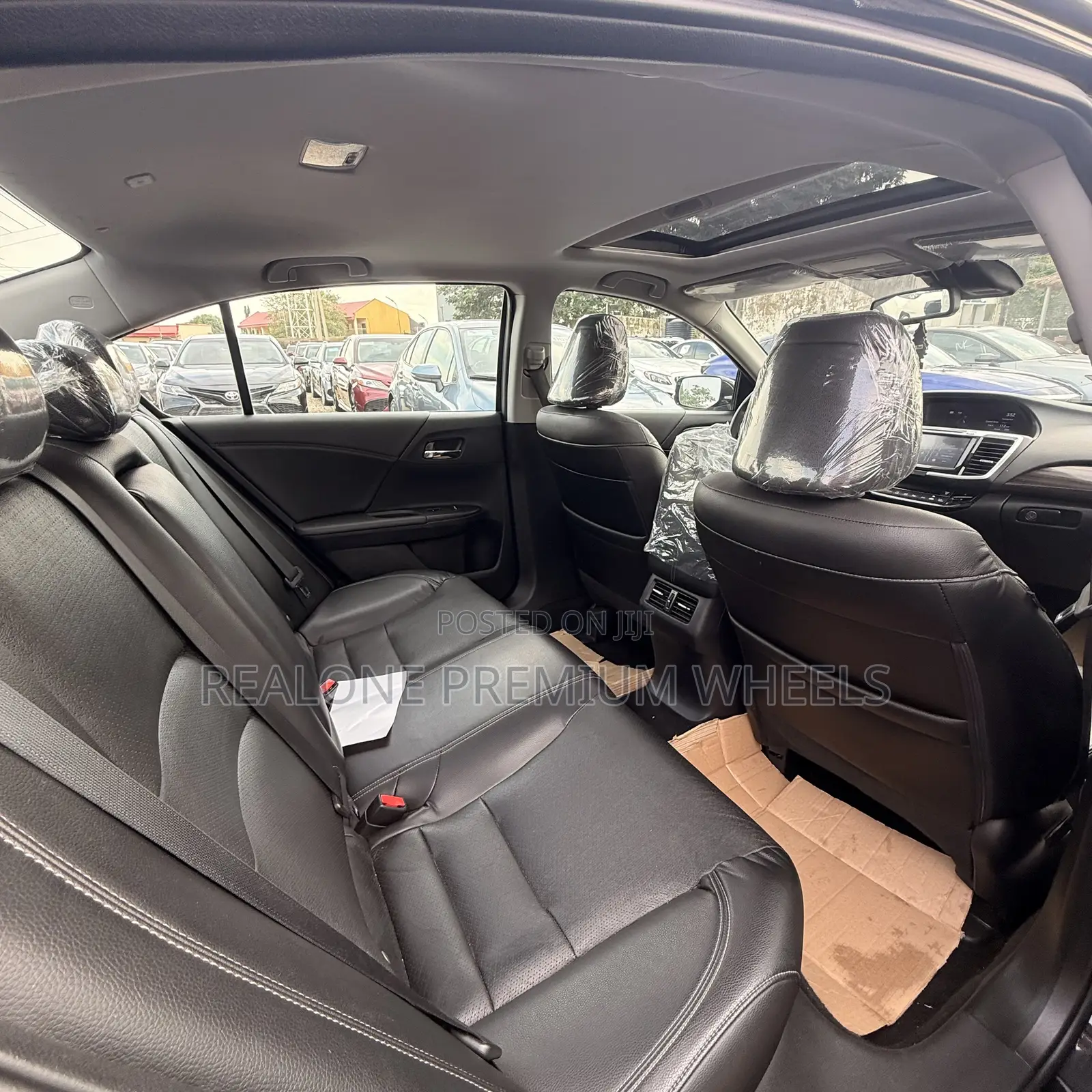 Honda Accord Touring 4dr Sedan FWD (3.5L 6cyl 6A) 2016 Black