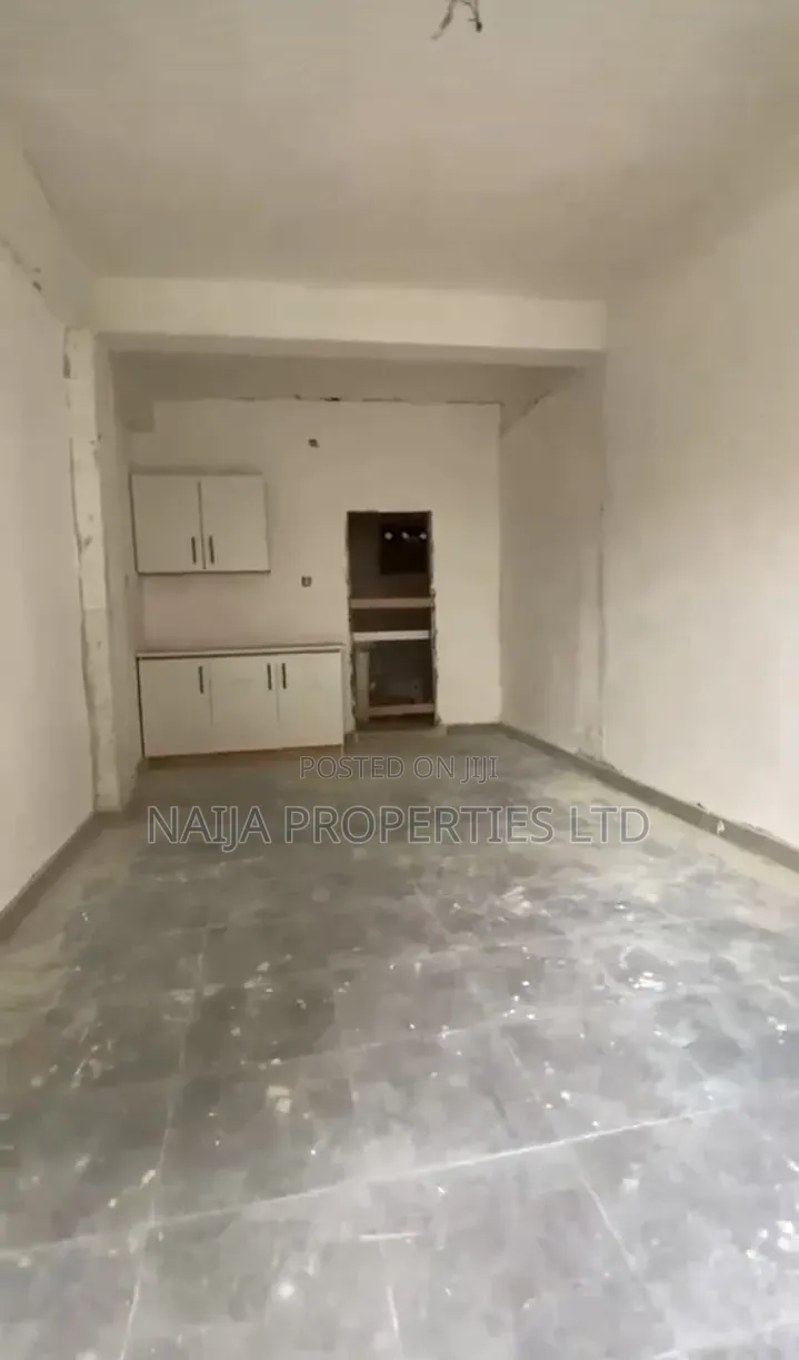 Studio Apartment in Osapa London for rent