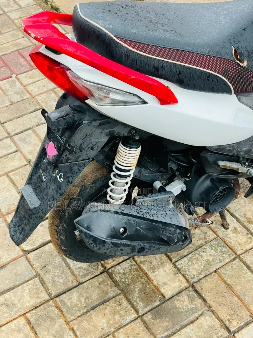 Kymco Agility 2021 White