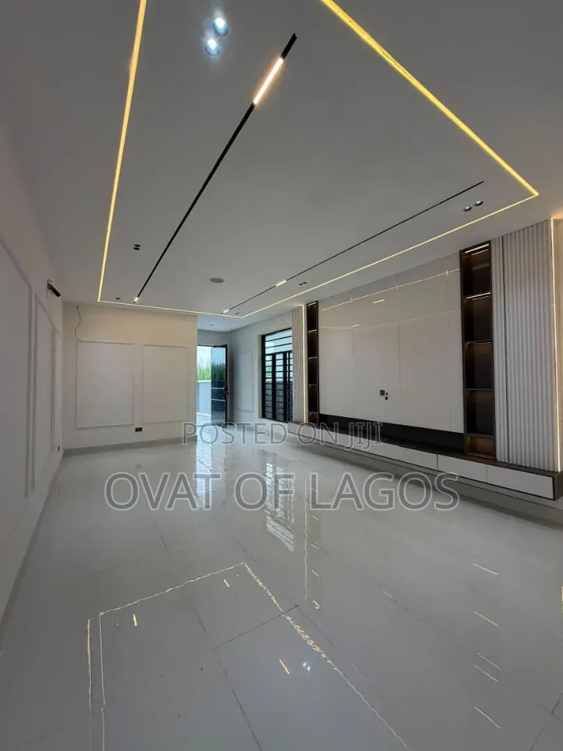 5bdrm Duplex in Lekki Palm City, Ado / Ajah for sale
