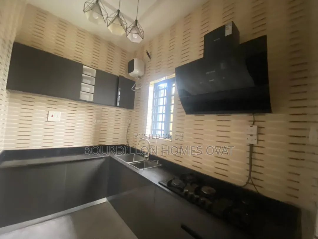 3bdrm Duplex in Orchid Lekki Lagos for rent