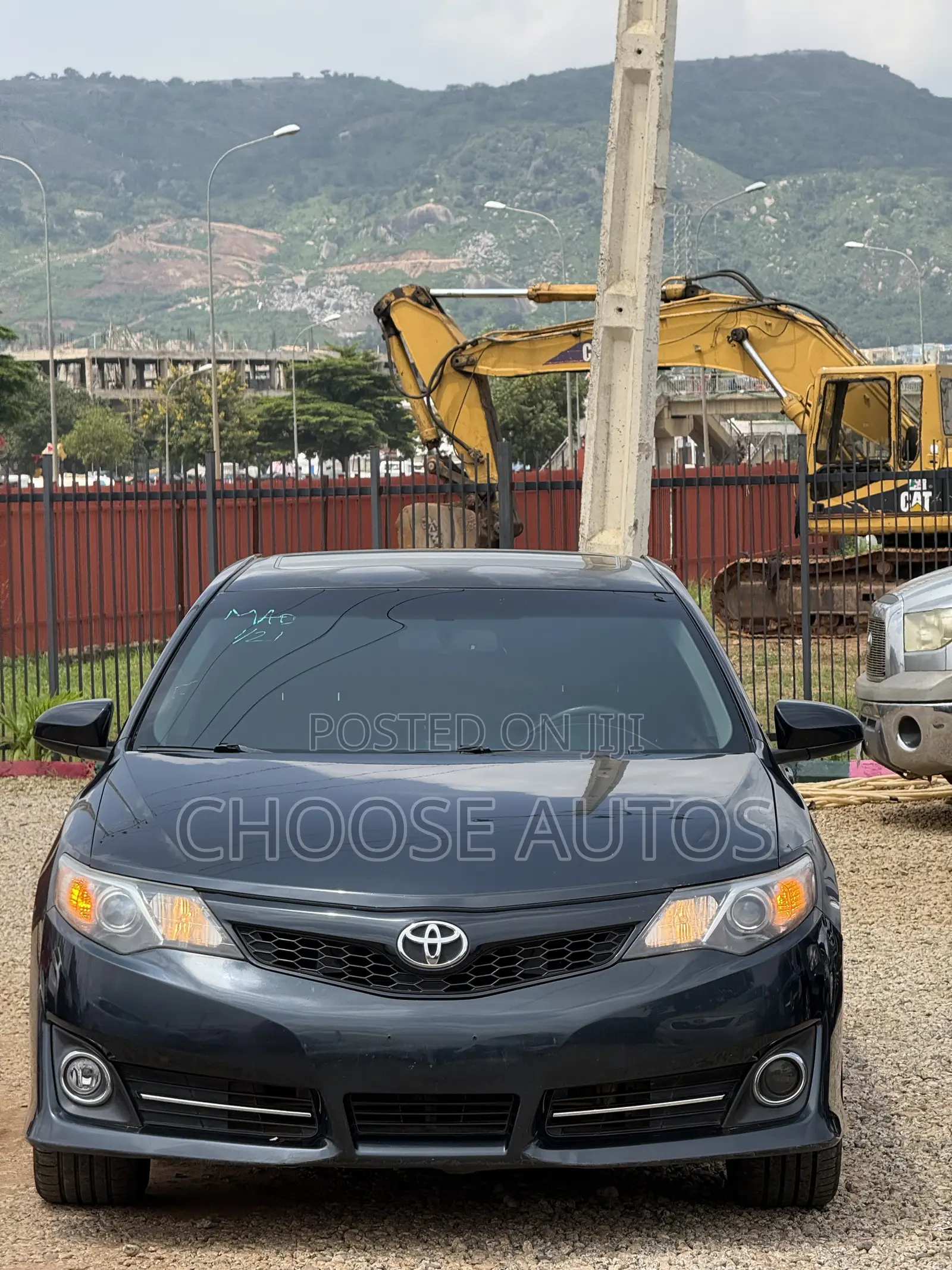 Toyota Camry SE V6 4dr Sedan (3.5L 6cyl 6A) 2013 Black
