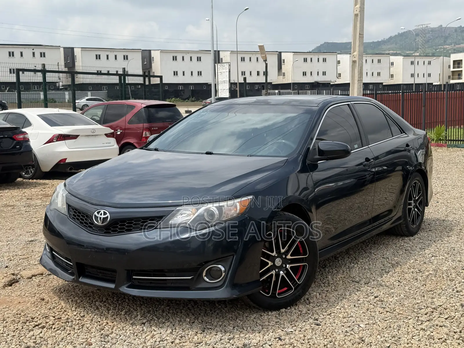 Toyota Camry SE V6 4dr Sedan (3.5L 6cyl 6A) 2013 Black
