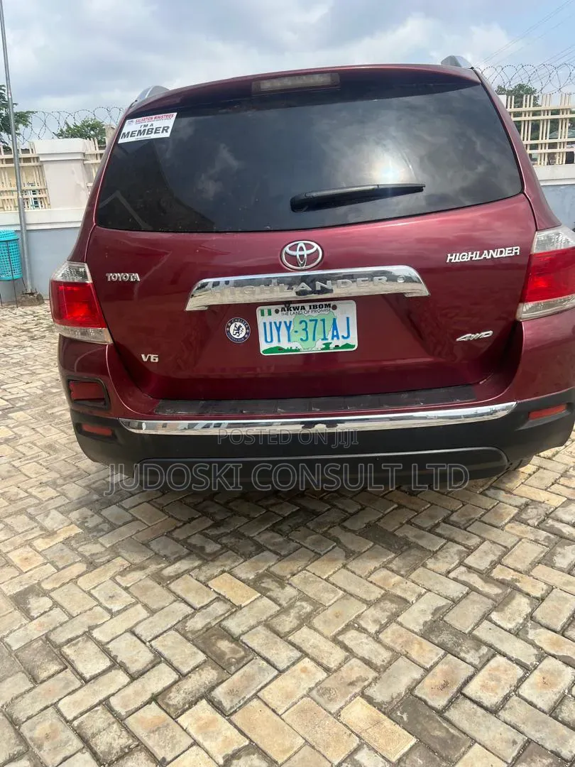 Toyota Highlander 2012 Red