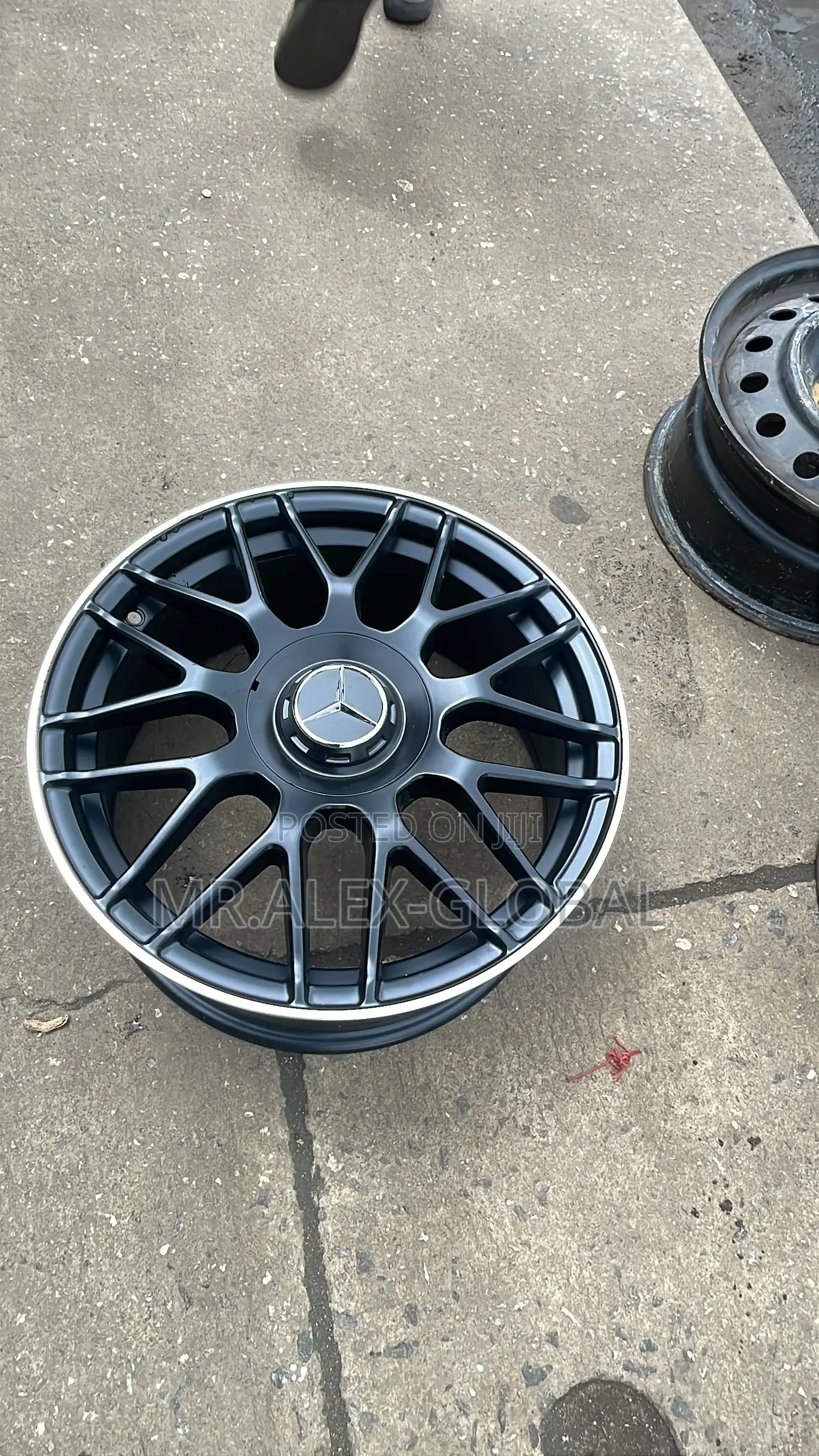 17 INCHES Mercedes Rim and Universal