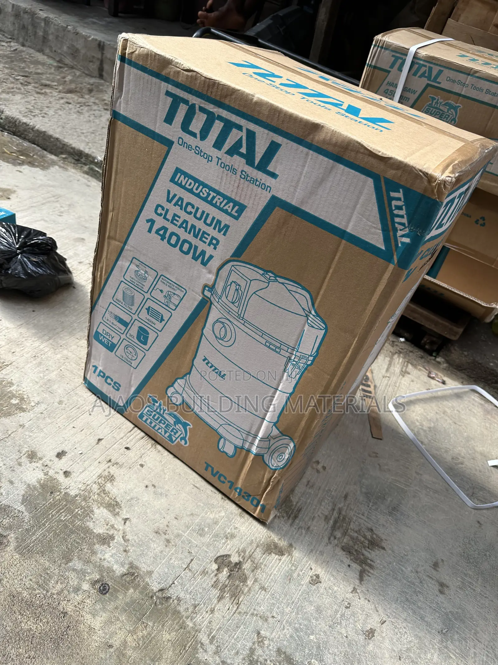 Vacuum Cleaner 1400W