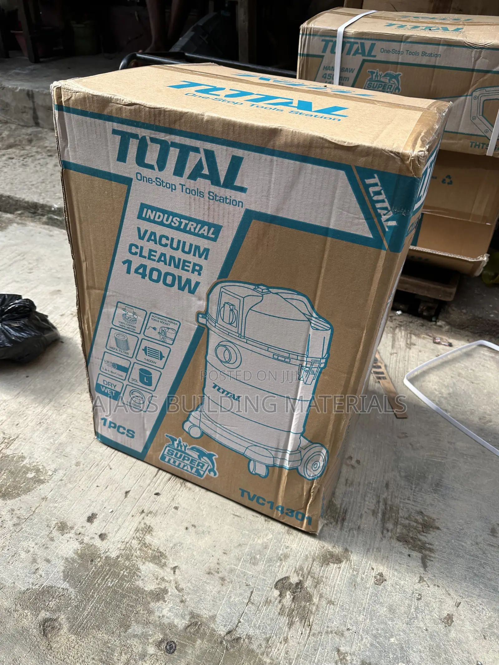 Vacuum Cleaner 1400W